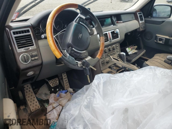 2004 Land Rover Range Rover HSE with VIN SALME114X4A178470, listed as a Copart auction lot 65686195 with Not provided miles and Salvage title. Bid and sale history available at DreamBid. Image 8.