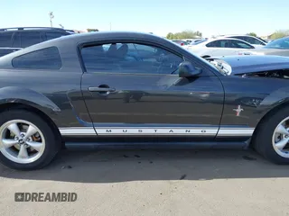 2007 Ford Mustang Deluxe with VIN 1ZVHT80N375355775, listed as a IAAI auction lot 41550537 with Not Provided miles. Bid and sale history available at carsss.com. Image 12.