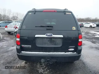 2010 Ford Explorer z VIN 1FMEU8DE5AUA85647, wystawiony jako IAAI lot #41534833 z przebiegiem 129 925 mil mil oraz . Historia ofert i sprzedaży dostępna na DreamBid. Obrazek 16.