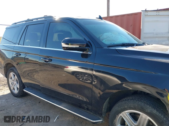 2019 Ford Expedition XLT with VIN 1FMJU1HT3KEA73359, listed as a IAAI auction lot 40979883 with 75,295 mi miles. Bid and sale history available at carsss.com. Image 13.
