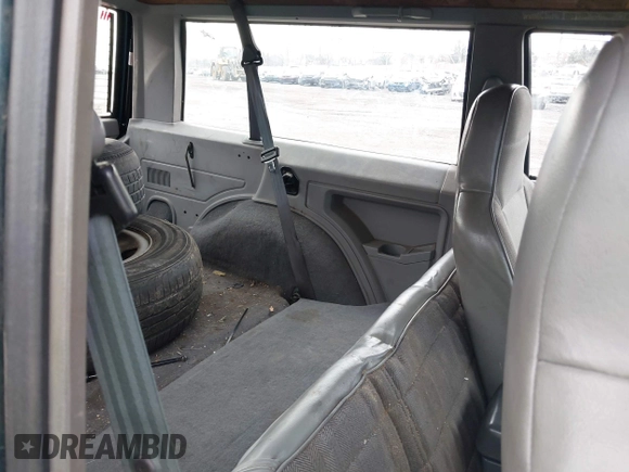 1996 Jeep Cherokee with VIN 1J4FJ27P1TL278991, listed as a IAAI auction lot 41463142 with 213,850 mi miles and . Bid and sale history available at DreamBid. Image 8.