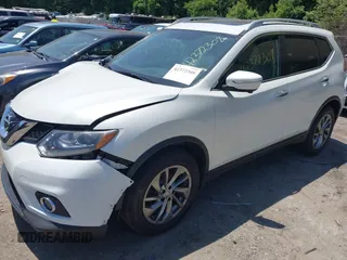 2015 Nissan Rogue SL z VIN 5N1AT2MV6FC882436, wystawiony jako IAAI lot #42372308 z przebiegiem 132 123 mil mil oraz . Historia ofert i sprzedaży dostępna na DreamBid. Obrazek 2.