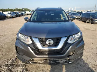2020 Nissan Rogue SV z VIN JN8AT2MT3LW015576, wystawiony jako Copart lot #56189775 z przebiegiem 43 786 mil mil oraz Szkoda całkowita • Salvage title. Historia ofert i sprzedaży dostępna na DreamBid. Obrazek 5.