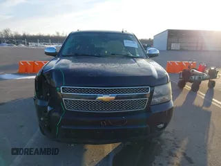 2010 Chevrolet Suburban LTZ with VIN 1GNUKKE3XAR142743, listed as a IAAI auction lot 41413380 with 236,384 mi miles. Bid and sale history available at carsss.com. Image 12.