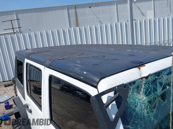 2017 Jeep Wrangler Unlimited Sport с VIN 1C4BJWDG4HL549310, выставлен на аукционе IAAI как лот 42205370 с пробегом 84 226 миль миль и . История ставок и продаж доступна на DreamBid. Изображение 18.
