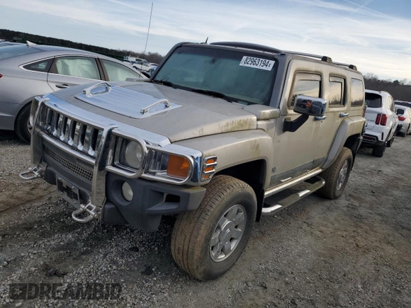 2006 Hummer H3 z VIN 5GTDN136468104373, wystawiony jako Copart lot #82963194 z przebiegiem Nie podano mil oraz Nie do naprawy. Historia ofert i sprzedaży dostępna na DreamBid. Obrazek 1.