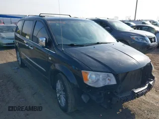2014 Chrysler Town & Country Touring L with VIN 2C4RC1CG5ER192283, listed as a IAAI auction lot 38831376 with 126,611 mi miles and . Bid and sale history available at carsss.com. Image 1.