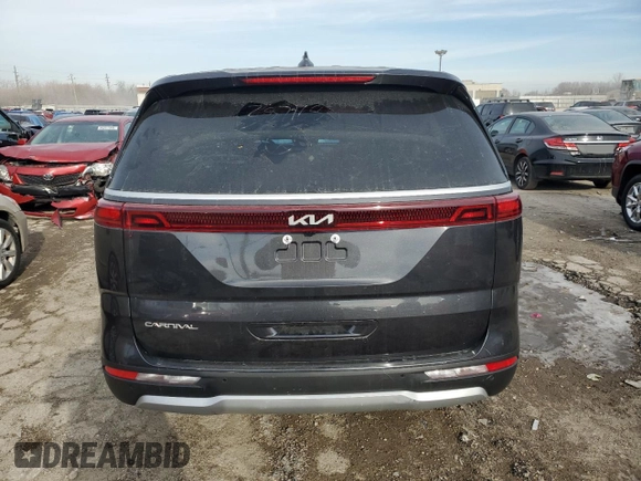 2024 Kia Carnival LX with VIN KNDNB4H38R6387168, listed as a Copart auction lot 84255354 with 7,884 mi miles and Salvage Title. Bid and sale history available at carsss.com. Image 6.