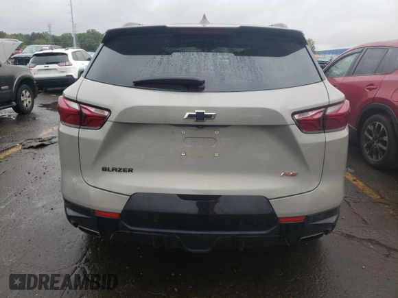 2021 Chevrolet Blazer RS z VIN 3GNKBERSXMS509247, wystawiony jako Copart lot #73010674 z przebiegiem 40 324 mil mil oraz Czysty tytuł • Clean title. Historia ofert i sprzedaży dostępna na DreamBid. Obrazek 6.