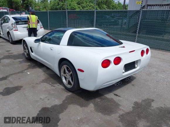 2004 Chevrolet Corvette with VIN 1G1YY22GX45107253, listed as a IAAI auction lot 42213996 with 169,178 mi miles and . Bid and sale history available at DreamBid. Image 3.