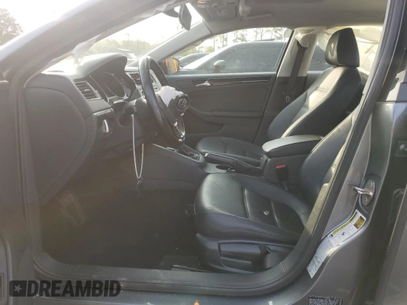 2016 Volkswagen Jetta SEL with VIN 3VWL17AJ3GM309914, listed as a Copart auction lot 51681525 with 132,154 mi miles and Salvage title. Bid and sale history available at DreamBid. Image 7.
