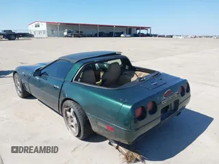 1995 Chevrolet Corvette z VIN 1G1YY22P7S5114691, wystawiony jako IAAI lot #41671037 z przebiegiem 129 384 mil mil oraz . Historia ofert i sprzedaży dostępna na DreamBid. Obrazek 3.