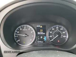 2018 Mitsubishi Outlander ES z VIN JA4AZ3A31JZ051535, wystawiony jako Copart lot #54775705 z przebiegiem 123 776 mil mil oraz Szkoda całkowita • Salvage title. Historia ofert i sprzedaży dostępna na DreamBid. Obrazek 9.