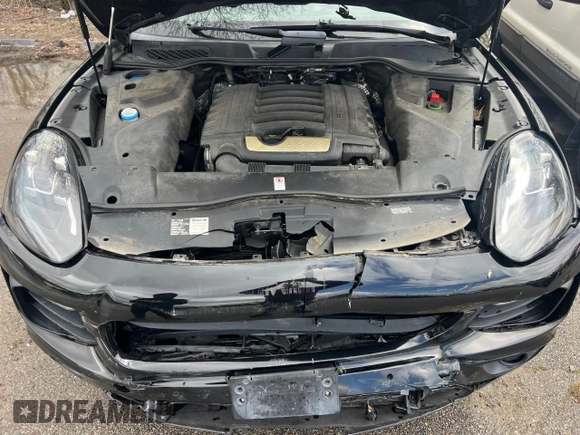 2016 Porsche Cayenne with VIN WP1AA2A26GKA13040, listed as a Copart auction lot 52623935 with 87,594 mi miles and Clean Title. Bid and sale history available at carsss.com. Image 7.