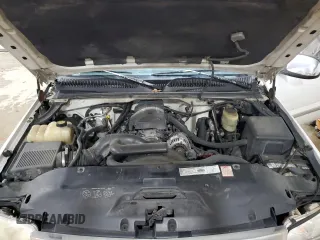 1999 GMC Sierra 1500 with VIN 1GTFC29U2XZ518488, listed as a Copart auction lot 74092634 with 447,082 mi miles and Salvage Title. Bid and sale history available at DreamBid. Image 11.