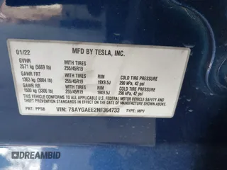 2022 Tesla Model Y Long Range z VIN 7SAYGAEE2NF364733, wystawiony jako IAAI lot #42290231 z przebiegiem 33 907 mil mil oraz . Historia ofert i sprzedaży dostępna na DreamBid. Obrazek 9.