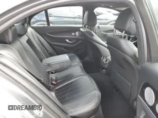 2017 Mercedes-Benz E 300 Luxury с VIN WDDZF4KB0HA194925, выставлен на аукционе Copart как лот 61732925 с пробегом 97 135 миль миль и Чистый • Clean title. История ставок и продаж доступна на DreamBid. Изображение 10.