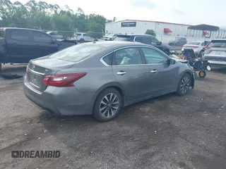 2017 Nissan Altima SV с VIN 1N4AL3AP5HC158472, выставлен на аукционе IAAI как лот 42465752 с пробегом 119 814 миль миль и . История ставок и продаж доступна на DreamBid. Изображение 4.