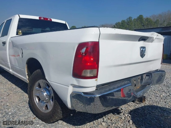 2018 Ram 2500 Tradesman with VIN 3C6UR5HL8JG192520, listed as a IAAI auction lot 41609852 with 255,003 mi miles. Bid and sale history available at carsss.com. Image 6.
