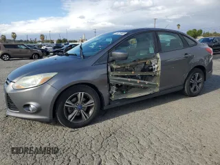 2012 Ford Focus SE with VIN 1FAHP3F29CL400642, listed as a Copart auction lot 49475905 with 128,289 mi miles and Salvage Title. Bid and sale history available at carsss.com. Image 1.