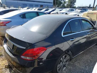 2017 Mercedes-Benz C 300 z VIN 55SWF4JB0HU183802, wystawiony jako IAAI lot #42666877 z przebiegiem Nie podano mil oraz . Historia ofert i sprzedaży dostępna na DreamBid. Obrazek 4.