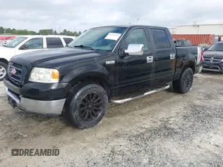 2004 Ford F-150 XLT with VIN 1FTRW12W64KC60197, listed as a IAAI auction lot 41952125 with 282,657 mi miles. Bid and sale history available at carsss.com. Image 2.