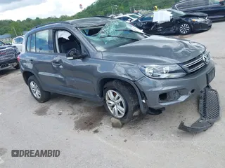 2017 Volkswagen Tiguan S with VIN WVGAV7AX2HK033846, listed as a IAAI auction lot 42166168 with 110,482 mi miles and . Bid and sale history available at DreamBid. Image 1.
