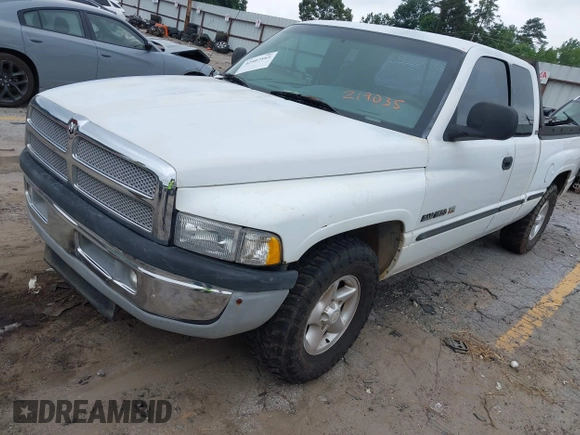 1998 Dodge 1500 с VIN 3B7HC13Z7WG219035, выставлен на аукционе IAAI как лот 42407869 с пробегом 463 441 миль миль и . История ставок и продаж доступна на DreamBid. Изображение 2.