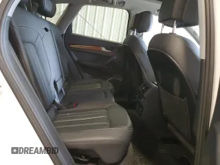 2023 Audi Q5 S line Premium Plus z VIN WA1EAAFY7P2027291, wystawiony jako Copart lot #58101365 z przebiegiem 53 473 mil mil oraz Szkody całkowita. Historia ofert i sprzedaży dostępna na DreamBid. Obrazek 11.