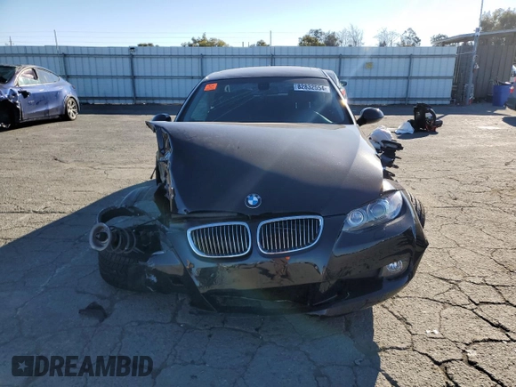 2009 BMW 3 Series 328i with VIN WBAWV13559P121911, listed as a Copart auction lot 82832554 with Not Provided miles and Salvage Title. Bid and sale history available at DreamBid. Image 5.