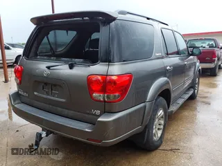 2006 Toyota Sequoia Limited with VIN 5TDZT38A36S268141, listed as a IAAI auction lot 41935258 with 272,352 mi miles and . Bid and sale history available at DreamBid. Image 4.