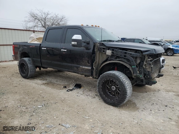 2017 Ford Super Duty F-250 SRW Lariat with VIN 1FT7W2BT7HEC50768, listed as a Copart auction lot 47424185 with 158,905 mi miles and Salvage Title. Bid and sale history available at carsss.com. Image 4.