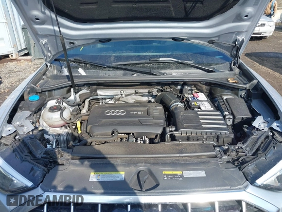 2019 Audi Q3 Premium with VIN WA1AECF32K1078022, listed as a IAAI auction lot 41365692 with 60,756 mi miles and . Bid and sale history available at DreamBid. Image 10.