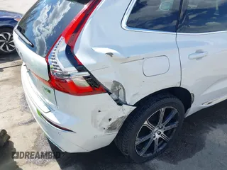 2019 Volvo XC60 Inscription z VIN LYV102RL9KB284828, wystawiony jako IAAI lot #41925864 z przebiegiem 94 394 mil mil oraz . Historia ofert i sprzedaży dostępna na DreamBid. Obrazek 6.
