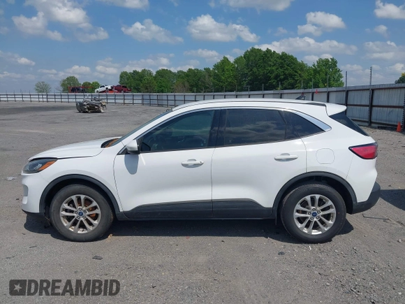 2020 Ford Escape SE with VIN 1FMCU9G60LUA23335, listed as a IAAI auction lot 42133925 with 46,434 mi miles. Bid and sale history available at carsss.com. Image 14.