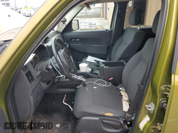 2012 Jeep Liberty Sport z VIN 1C4PJMAK4CW146311, wystawiony jako Copart lot #56643515 z przebiegiem 137 432 mil mil oraz Szkoda całkowita • Salvage title. Historia ofert i sprzedaży dostępna na DreamBid. Obrazek 7.