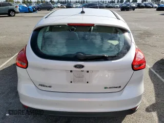 2015 Ford Focus Electric с VIN 1FADP3R41FL281341, выставлен на аукционе Copart как лот 45711345 с пробегом 75 904 миль миль и Чистый • Clean title. История ставок и продаж доступна на DreamBid. Изображение 6.