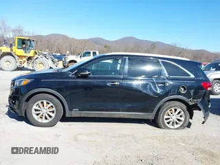2017 Kia Sorento LX z VIN 5XYPGDA31HG278535, wystawiony jako IAAI lot #41578980 z przebiegiem 124 957 mil mil oraz . Historia ofert i sprzedaży dostępna na DreamBid. Obrazek 15.