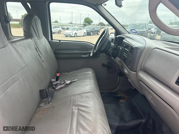 2001 Ford Super Duty F-250 XL with VIN 3FTNX20LX1MA60017, listed as a Copart auction lot 54051205 with 64,746 mi miles and Clean Title. Bid and sale history available at carsss.com. Image 5.