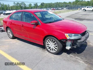 2012 Volkswagen Jetta SE с VIN 3VWDP7AJ4CM127393, выставлен на аукционе IAAI как лот 42352411 с пробегом 146 605 миль миль и . История ставок и продаж доступна на DreamBid. Изображение 1.