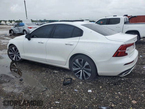 2022 Volvo S60 Momentum with VIN 7JRL12FZXNG174329, listed as a Copart auction lot 75466314 with 75,209 mi miles and Non Repairable. Bid and sale history available at carsss.com. Image 2.