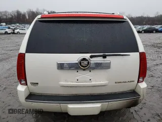 2011 Cadillac Escalade Luxury z VIN 1GYS4BEF7BR399844, wystawiony jako Copart lot #85523914 z przebiegiem 123 010 mil mil oraz Szkoda całkowita • Salvage title. Historia ofert i sprzedaży dostępna na DreamBid. Obrazek 6.