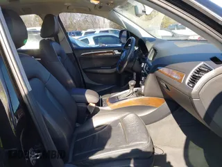 2015 Audi Q5 Premium with VIN WA1CFAFP9FA145346, listed as a IAAI auction lot 41470404 with 167,210 mi miles. Bid and sale history available at carsss.com. Image 5.