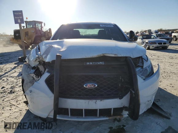 2015 Ford Police Interceptor with VIN 1FAHP2MT3FG208040, listed as a Copart auction lot 81896724 with 91,729 mi miles and Clean title. Bid and sale history available at DreamBid. Image 5.