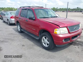 2005 Ford Explorer XLT z VIN 1FMZU63K45UB41645, wystawiony jako IAAI lot #42147603 z przebiegiem 127 896 mil mil oraz . Historia ofert i sprzedaży dostępna na DreamBid. Obrazek 1.