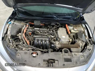 2019 Honda Insight EX z VIN 19XZE4F56KE023943, wystawiony jako Copart lot #55554415 z przebiegiem 168 666 mil mil oraz Szkoda całkowita • Salvage title. Historia ofert i sprzedaży dostępna na DreamBid. Obrazek 11.