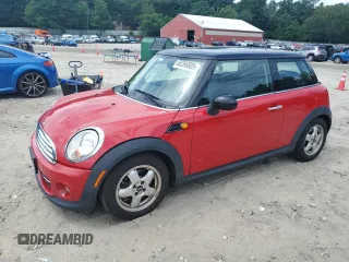 2011 MINI Hardtop with VIN WMWSU3C58BT098246, listed as a Copart auction lot 65268805 with 205,753 mi miles and Clean title. Bid and sale history available at DreamBid. Image 1.