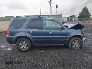 2005 Ford Escape XLT с VIN 1FMYU03125KB02628, выставлен на аукционе IAAI как лот 42222882 с пробегом Не указан миль и . История ставок и продаж доступна на DreamBid. Изображение 13.