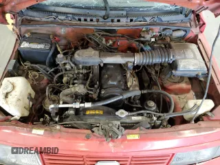 1994 Geo Tracker z VIN 2CNBE18U3R6952403, wystawiony jako Copart lot #79038524 z przebiegiem 271 461 mil mil oraz Szkody całkowita. Historia ofert i sprzedaży dostępna na DreamBid. Obrazek 11.