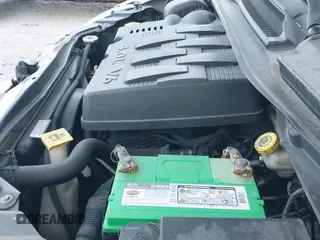 2010 Dodge Grand Caravan Crew с VIN 2D4RN6DX4AR477799, выставлен на аукционе IAAI как лот 43430280 с пробегом 179 681 миль миль и . История ставок и продаж доступна на DreamBid. Изображение 19.